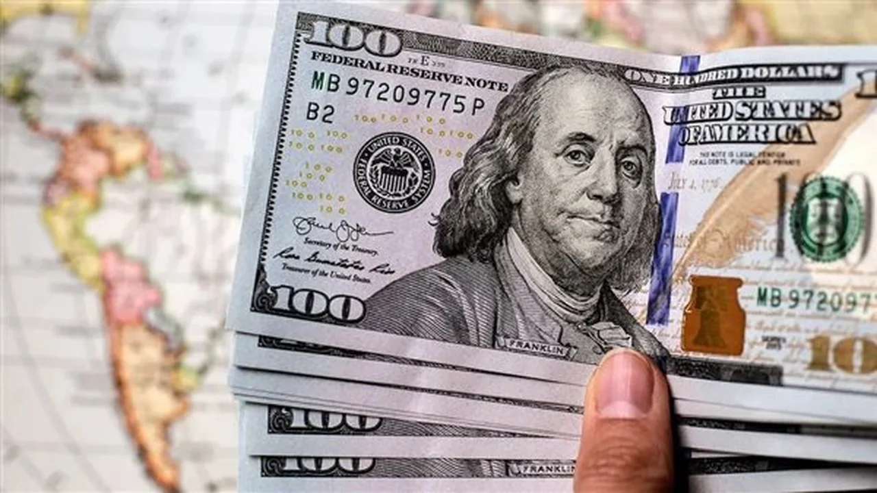 تراجع 6 قروش.. سعر صرف الدولار مقابل الجنيه بختام تعاملات البنوك المحلية اليوم